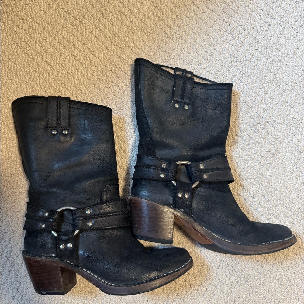 Black suede Frye Carmen Harness boots 6
